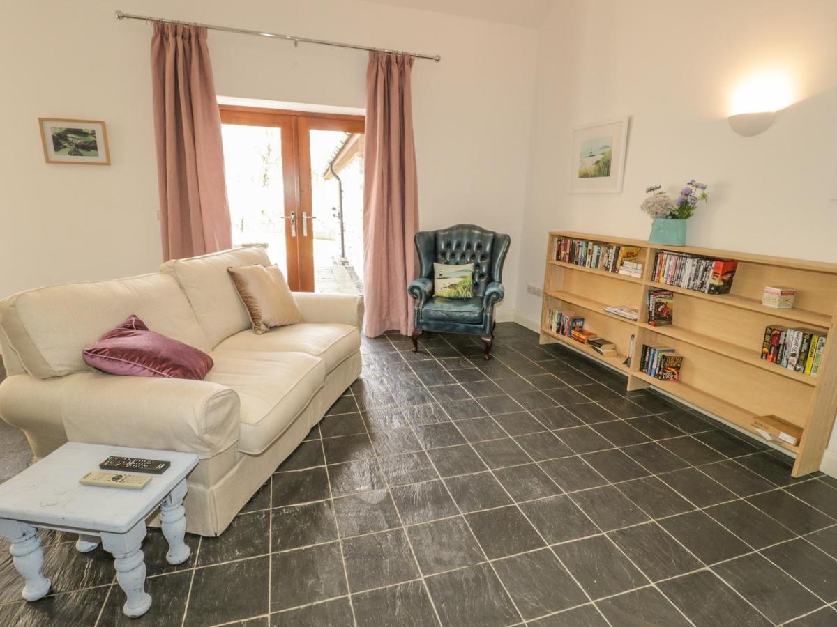 Cwt Blawd Villa Llangoed Exteriör bild